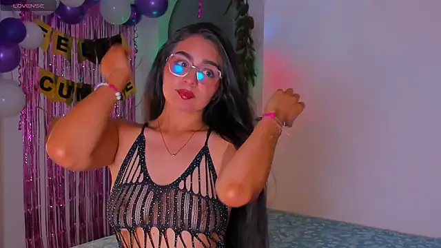 Snapshot of latingabby chatting on 6, 11, 2025 latingabby online show from 6, 11, 2025