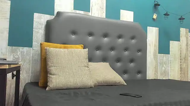 Snapshot of Damian_Shakur chatting on 17, 11, 2025 Damian Shakur online show from 17, 11, 2025