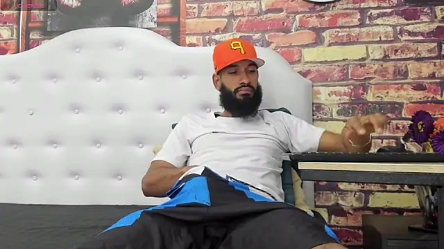 Snapshot of Damian_Shakur chatting on 20, 11, 2025 Damian Shakur online show from 20, 11, 2025