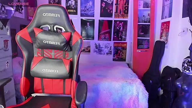 Snapshot of mistresscrowley666 chatting on 26, 10, 2025 mistresscrowley666 online show from 26, 10, 2025