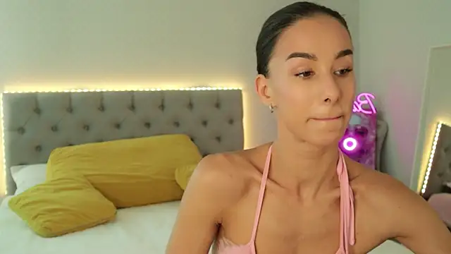 Katherinepinke online show from 17, 10, 2025