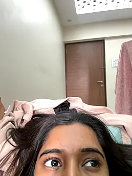 Snapshot of desitease chatting on 6, 11, 2025 desitease online show from 6, 11, 2025