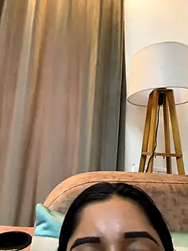 Snapshot of desitease chatting on 16, 11, 2025 desitease online show from 16, 11, 2025