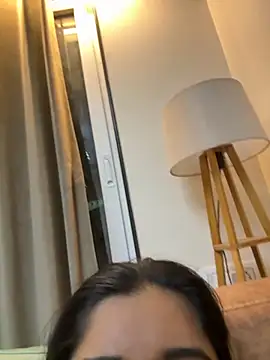 Snapshot of desitease chatting on 4, 12, 2025 desitease online show from 4, 12, 2025