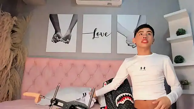 Snapshot of Jim_twink chatting on 19, 9, 2025 Jim twink online show from 19, 9, 2025