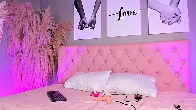 Snapshot of Jim_twink chatting on 22, 10, 2025 Jim twink online show from 22, 10, 2025