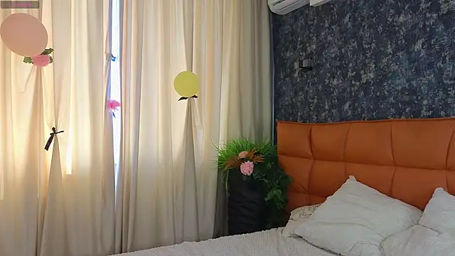 SoftBliss online show from 16, 9, 2025