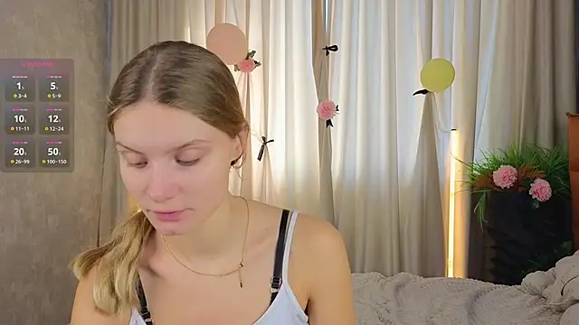 SoftBliss online show from 4, 10, 2025