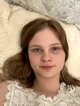 Snapshot of everydayy chatting on 2, 11, 2025 everydayy online show from 2, 11, 2025