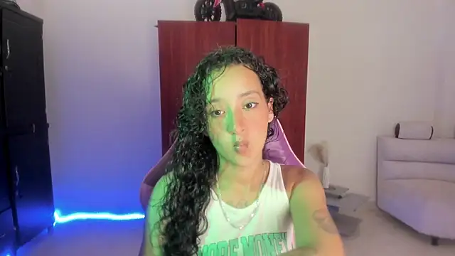 mavictoria online show from 22, 9, 2025