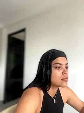 JuanitaMore01 online show from 9, 11, 2025