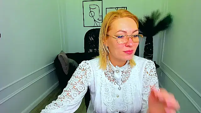 CamilaFatem online show from 9, 9, 2025