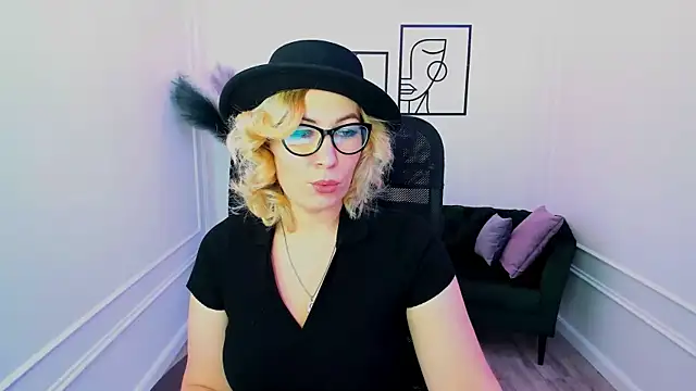 CamilaFatem online show from 12, 9, 2025