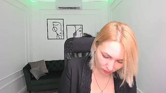 CamilaFatem online show from 22, 9, 2025