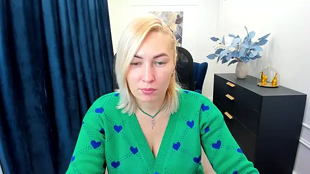 CamilaFatem online show from 6, 10, 2025