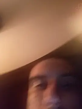 Snapshot of andru898 chatting on 8, 11, 2025 andru898 online show from 8, 11, 2025