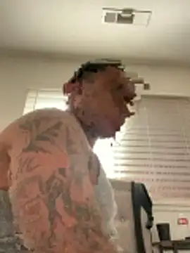 Snapshot of pnwzo chatting on 29, 10, 2025 pnwzo online show from 29, 10, 2025