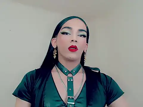 Snapshot of EMPERATRIZDOLL chatting on 9, 10, 2025 EMPERATRIZDOLL online show from 9, 10, 2025