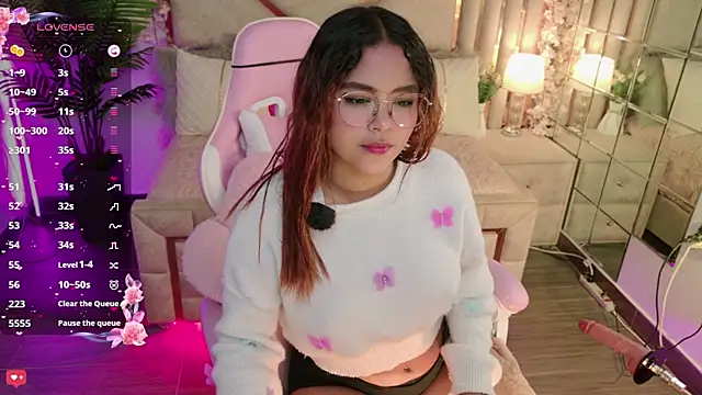 Snapshot of eimy_2 chatting on 7, 11, 2025 eimy 2 online show from 7, 11, 2025