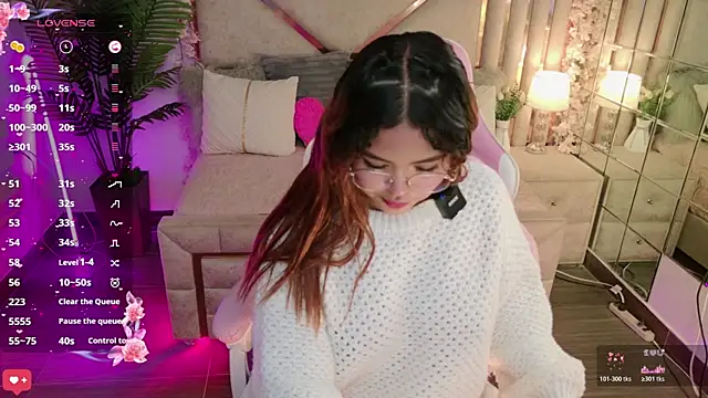 Snapshot of eimy_2 chatting on 27, 11, 2025 eimy 2 online show from 27, 11, 2025