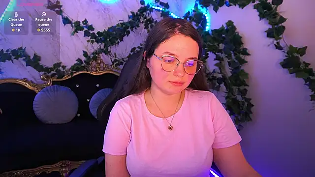 SophieDreamss online show from 15, 11, 2025