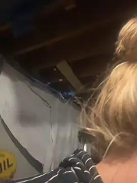 Snapshot of flavi1996 chatting on 4, 12, 2025 flavi1996 online show from 4, 12, 2025