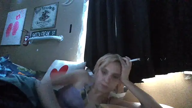 Snapshot of flavi1996 chatting on 15, 12, 2025 flavi1996 online show from 15, 12, 2025