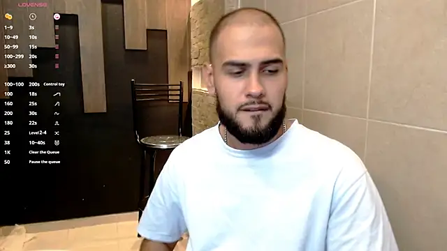 Snapshot of Marcus_Soler chatting on 23, 10, 2025 Marcus Soler online show from 23, 10, 2025