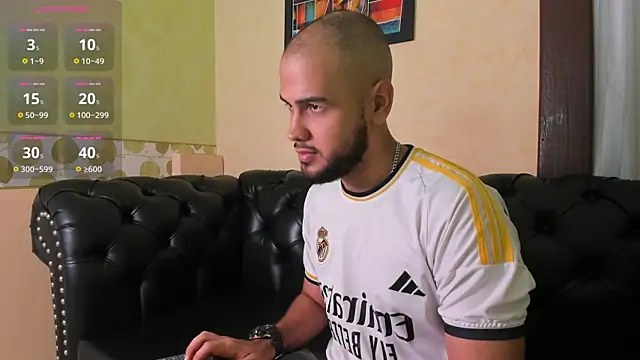 Snapshot of Marcus_Soler chatting on 24, 11, 2025 Marcus Soler online show from 24, 11, 2025