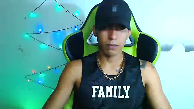 sensualduo online show from 12, 12, 2024