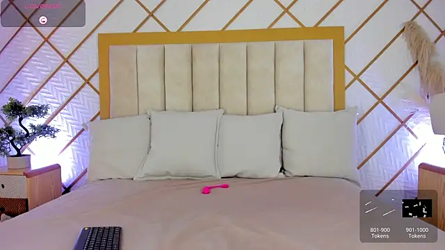 cocoamore online show from 18, 10, 2025