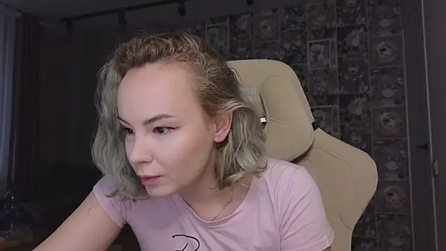 CutieGoose online show from 10, 10, 2025