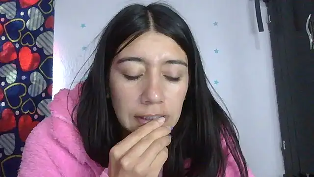 Madow Lu online show from 11, 11, 2025