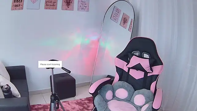 penelope hearth08 online show from 10, 11, 2025