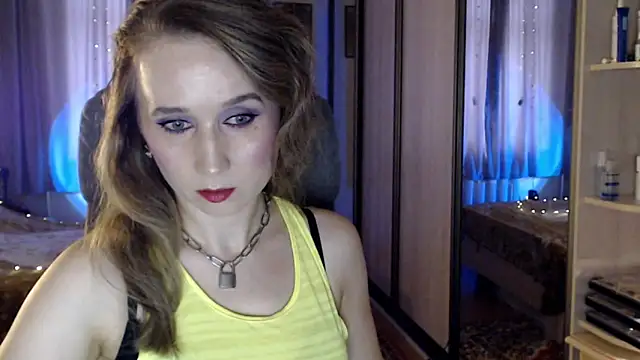 Snapshot of ClassyInna chatting on 17, 10, 2025 ClassyInna online show from 17, 10, 2025