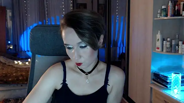 Snapshot of ClassyInna chatting on 19, 11, 2025 ClassyInna online show from 19, 11, 2025