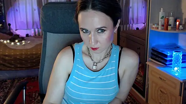 ClassyInna online show from 17, 12, 2025