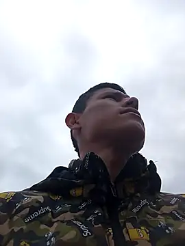 Snapshot of pajarics chatting on 12, 9, 2025 pajarics online show from 12, 9, 2025