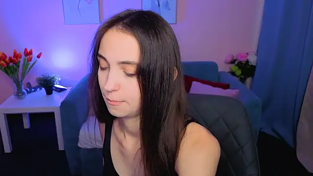 EllaSteele online show from 5, 10, 2025