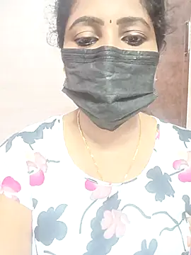 Snapshot of vasundhara26 chatting on 14, 9, 2025 vasundhara26 online show from 14, 9, 2025