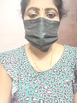 Snapshot of vasundhara26 chatting on 28, 9, 2025 vasundhara26 online show from 28, 9, 2025