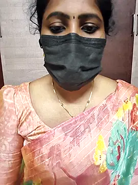 Snapshot of vasundhara26 chatting on 2, 11, 2025 vasundhara26 online show from 2, 11, 2025