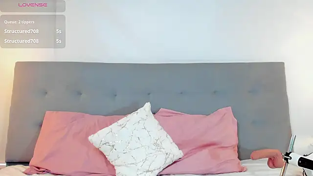 Luna Claire online show from 16, 11, 2025