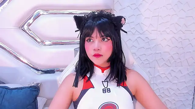 TatiLee online show from 10, 11, 2025