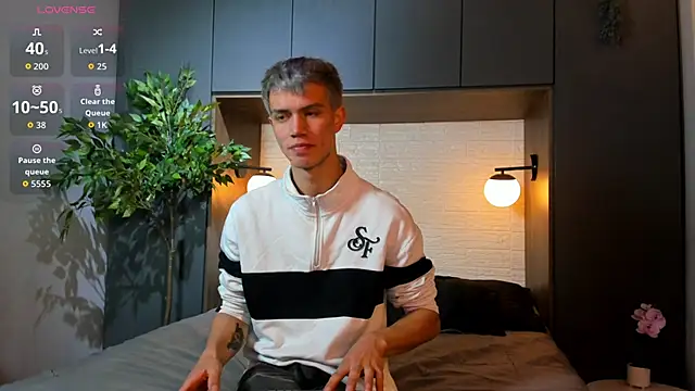 Snapshot of nicktorn chatting on 19, 10, 2025 nicktorn online show from 19, 10, 2025