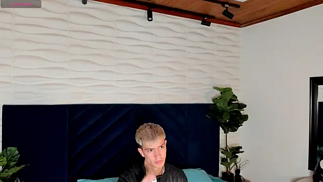 Snapshot of nicktorn chatting on 12, 11, 2025 nicktorn online show from 12, 11, 2025