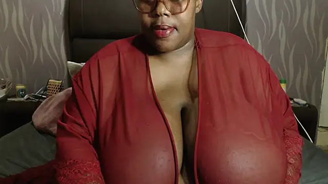 BoobsQueen46K online show from 31, 10, 2025