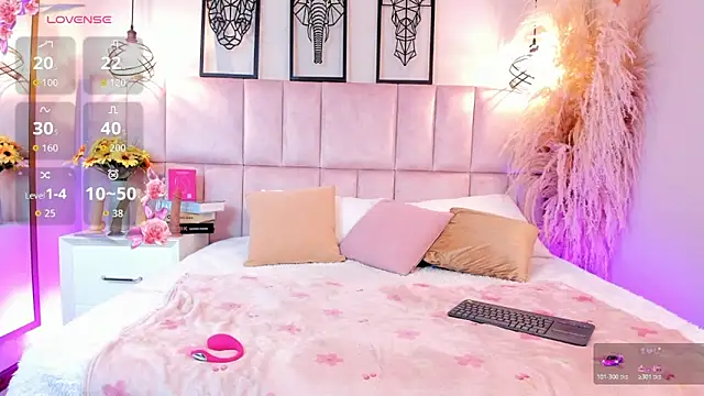 Viollet xoxo online show from 4, 3, 2026