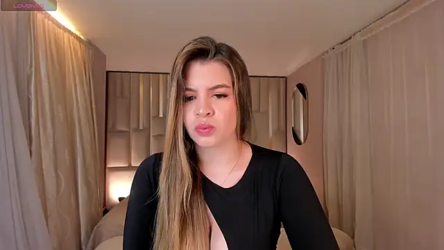 JadeMuller  online show from 3, 10, 2025