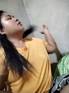 Snapshot of big_booty15 chatting on 15, 10, 2025 big booty15 online show from 15, 10, 2025